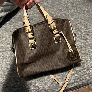 Michael Kors Medium Grayson Satchel